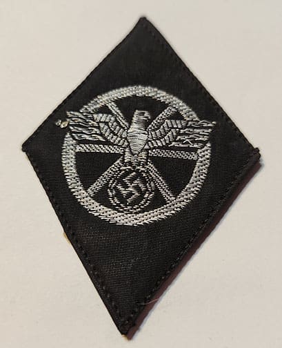 卍K卍 Nazi Cross Pin collected by Ernest Hemingway during WWII – Works